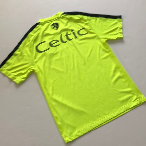 Nike Shirt (men’s) - Picture 6 of 7